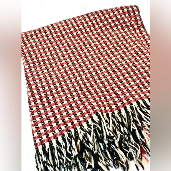 Hand-loomed/Woven WOOL Houndstooth Fringed Throw Lap Blanket - Picture 4 of 11